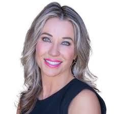 Tracy Simone, Analyst